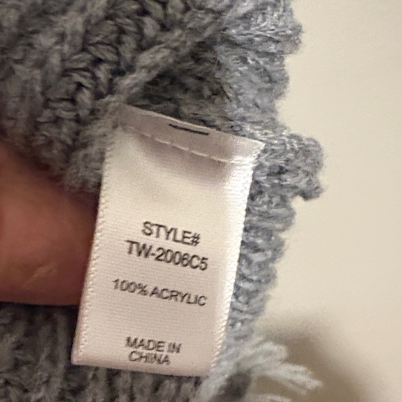 Zenana Outfitters Charcoal V-Neck Sweater - Picture 9 of 10